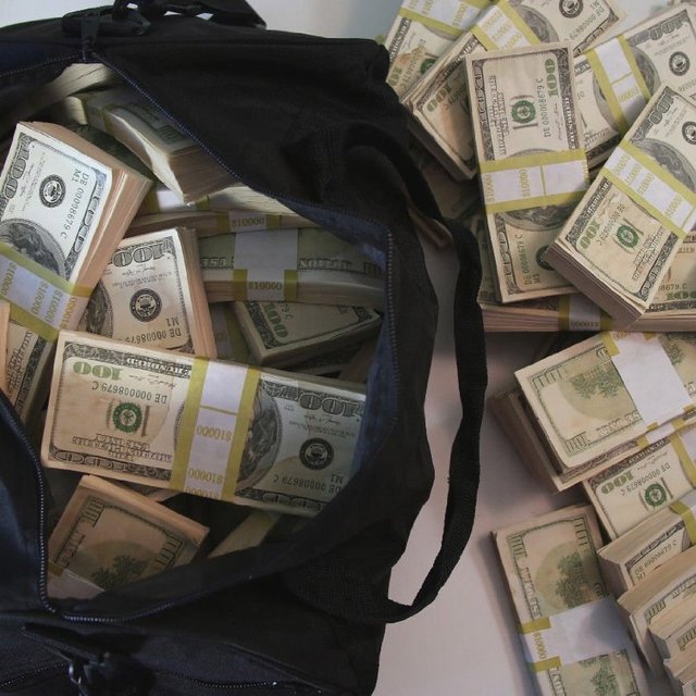 Can 1 Million Dollars fit in a duffel bag